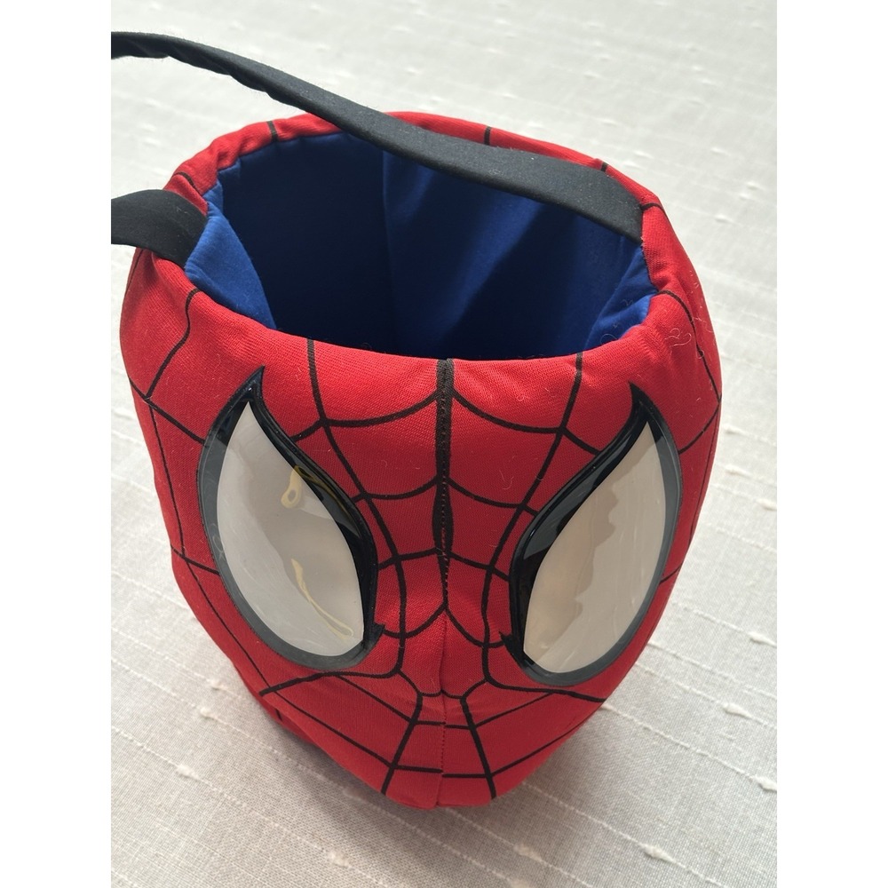 Marvel SPIDERMAN PLUSH Face Easter/Halloween Basket Red With Black Handle